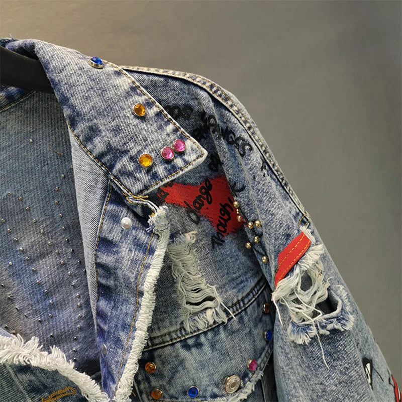 Manual Beaded Diamond Letter Graffiti Print Women Denim Jacket Spring Autumn 2023 Blue Short Hole Jean Jacket Casual Veste Femme