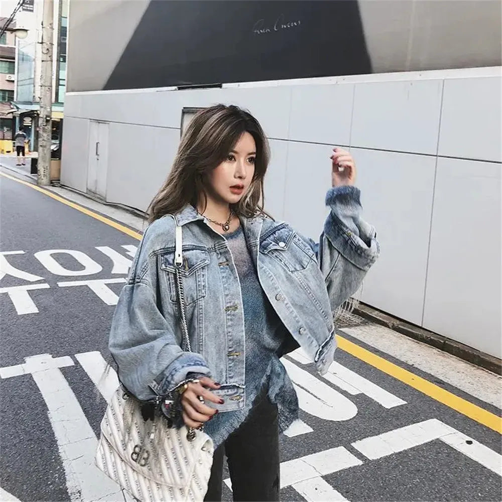 Vintage Autumn Fashion Beading Tassle Short Loose Jeans Coats Trend Women Denim Batwing Sleeve Jacket Fashion Retro Outerwear